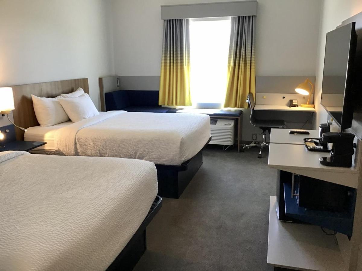 Holiday Inn Express & Suites George - Quincy South By Ihg Bagian luar foto