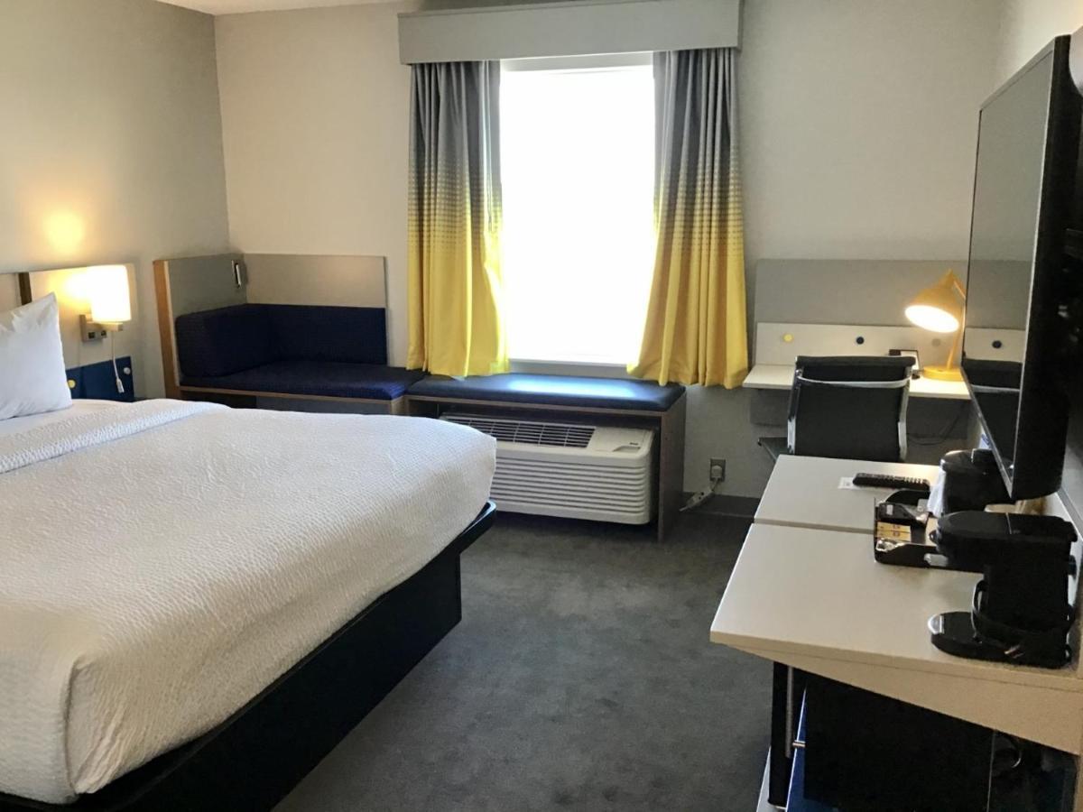 Holiday Inn Express & Suites George - Quincy South By Ihg Bagian luar foto