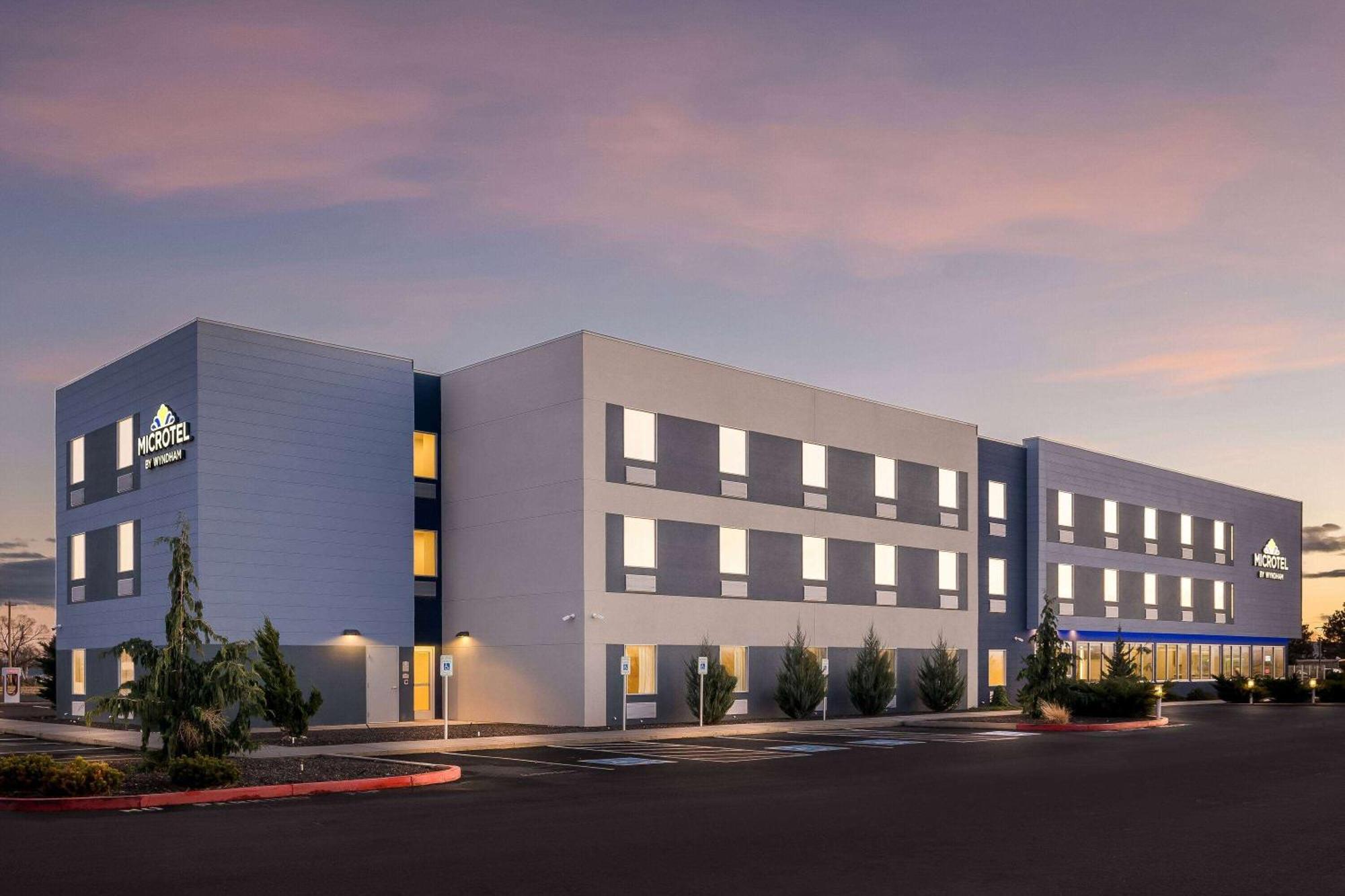 Holiday Inn Express & Suites George - Quincy South By Ihg Bagian luar foto