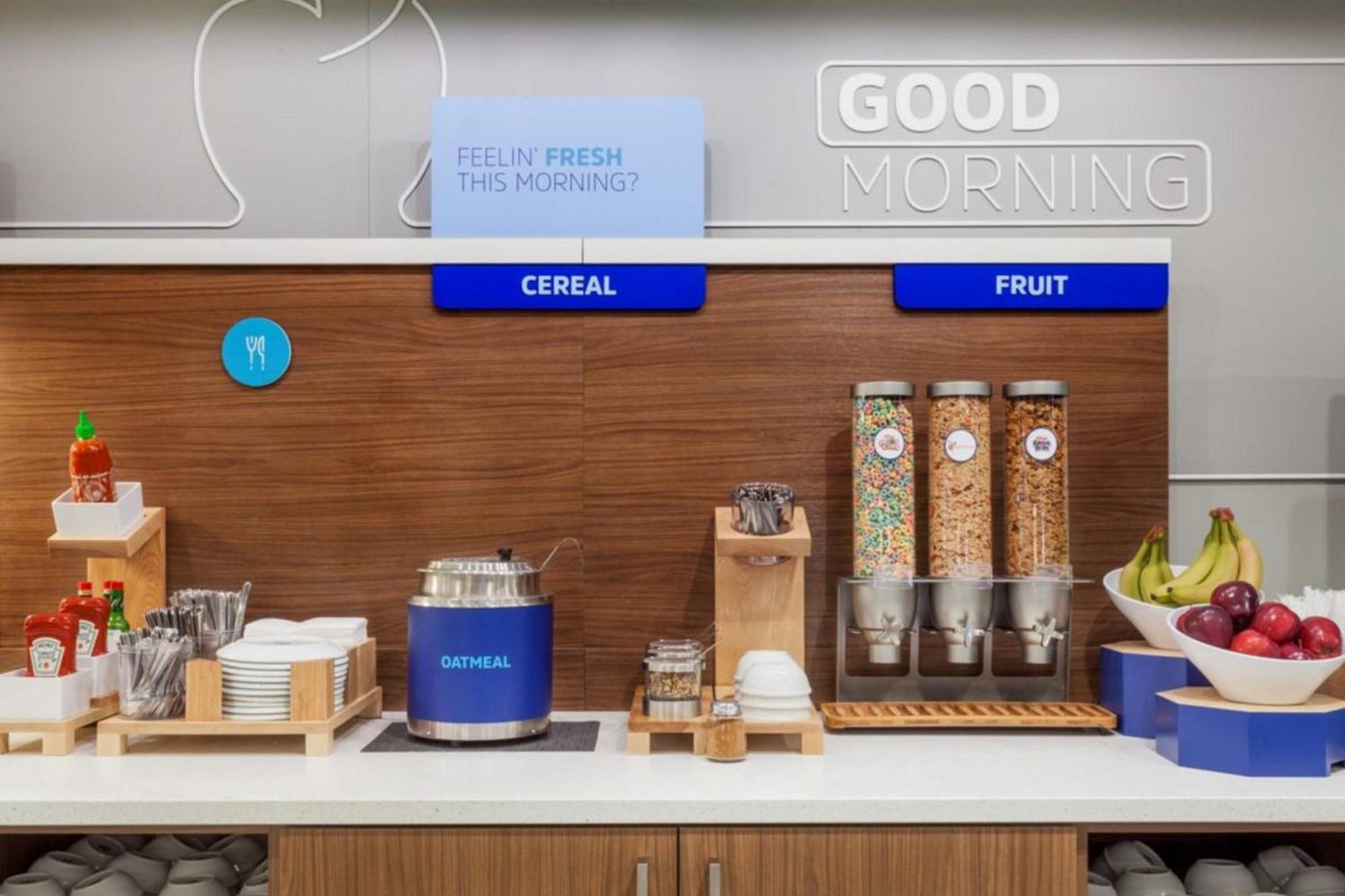 Holiday Inn Express & Suites George - Quincy South By Ihg Bagian luar foto