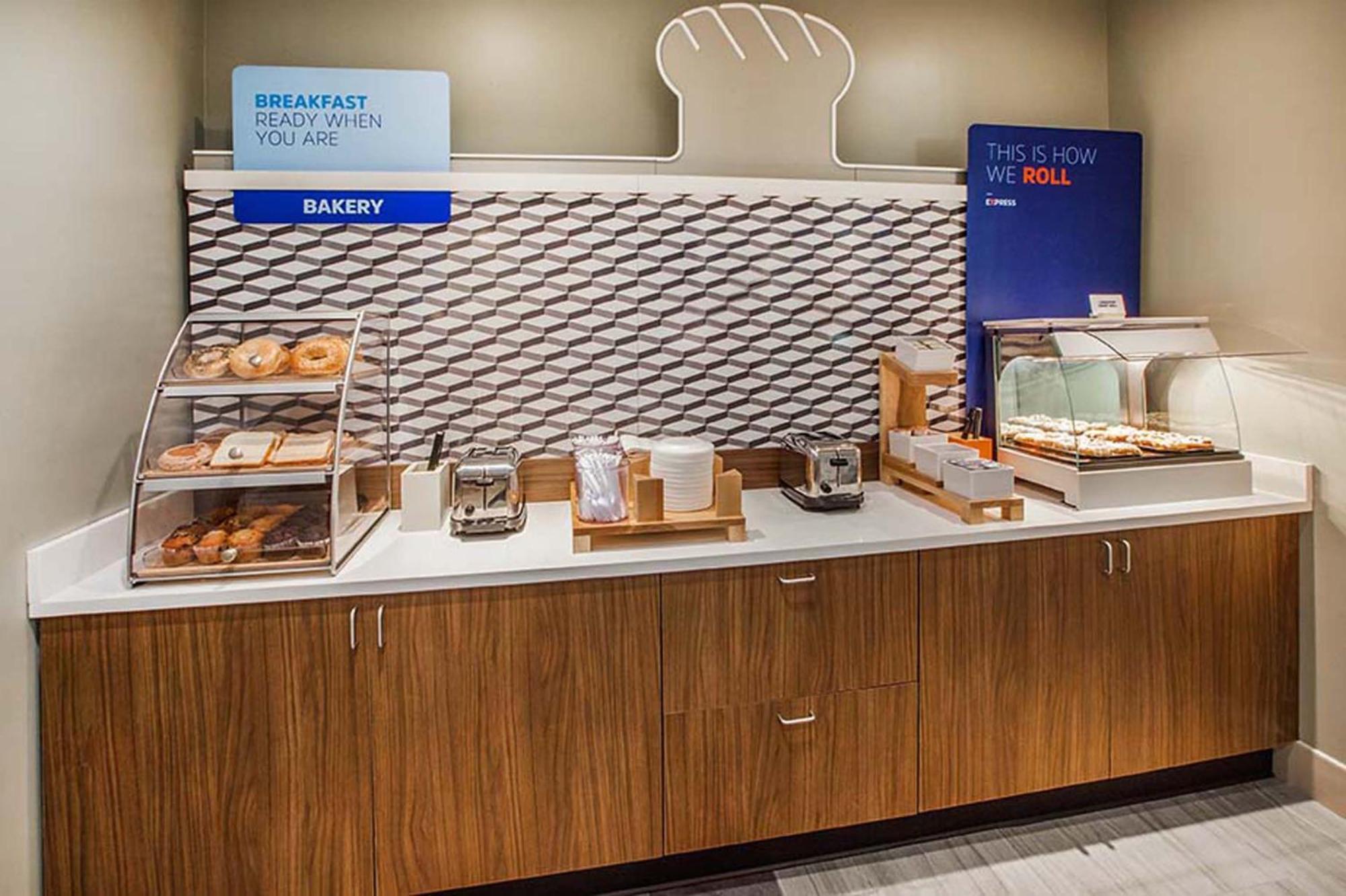 Holiday Inn Express & Suites George - Quincy South By Ihg Bagian luar foto
